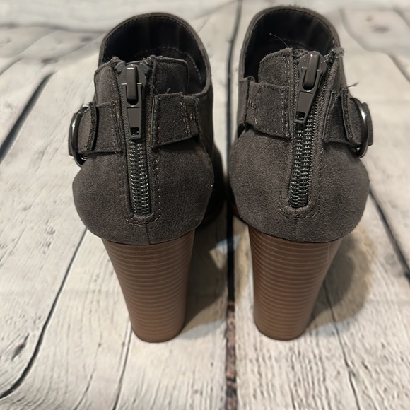 Fergalicious peep toe booties - Picture 2 of 9